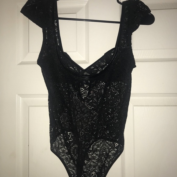 Victoria’s Secret lace teddy lingerie - Picture 5 of 6